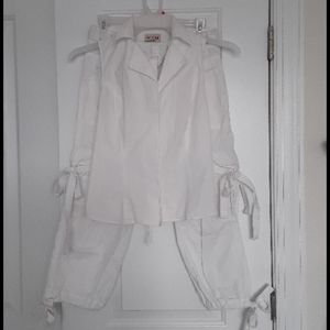 Capris & Sleeveless Top